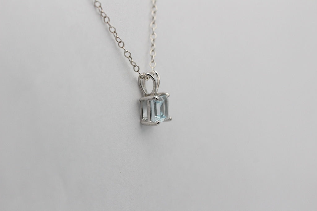 1 Carat Blautopas Anhänger 925 Silber Collier Kette sky blue Topas himmelbau
