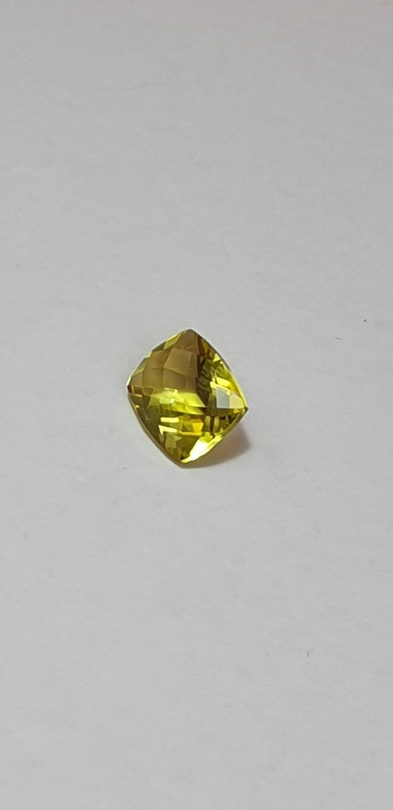 3,84 Carat Limonenquarz AAA Lemonquarz Checker Cut  11 x 9 mm Top Qualitat