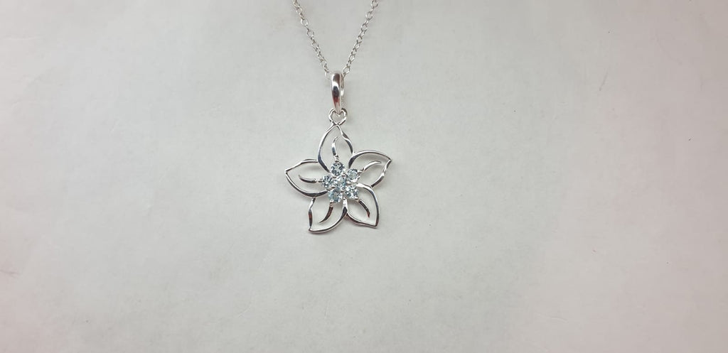 Edler 0,2 Carat Blautopas Blumen Anhanger 925 Silber Collier Kette  sky blue Topas
