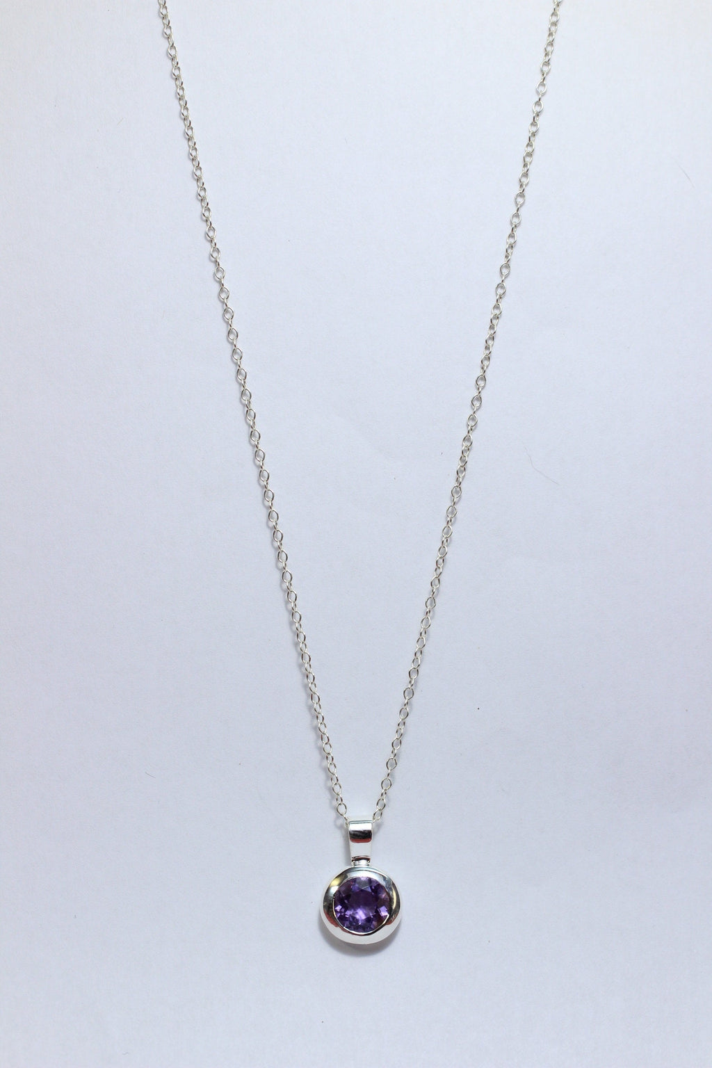 Edler 1,5 Carat Amethyst Anhanger 925 Silber Collier Kette violetter Edelstien