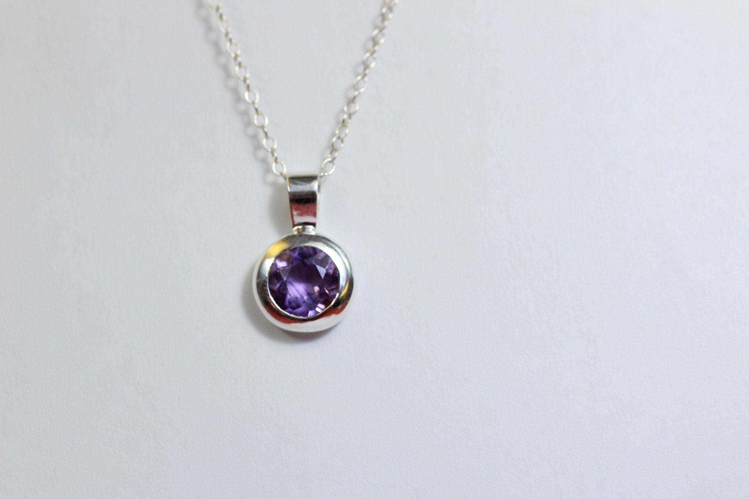 Edler 1,5 Carat Amethyst Anhanger 925 Silber Collier Kette violetter Edelstien