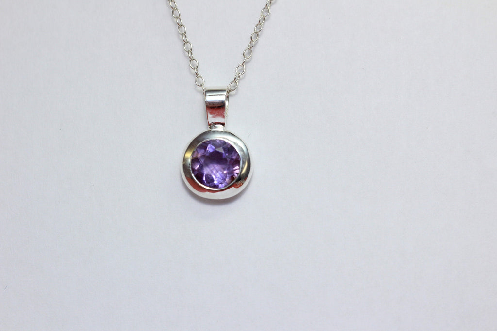 Edler 1,5 Carat Amethyst Anhanger 925 Silber Collier Kette violetter Edelstien