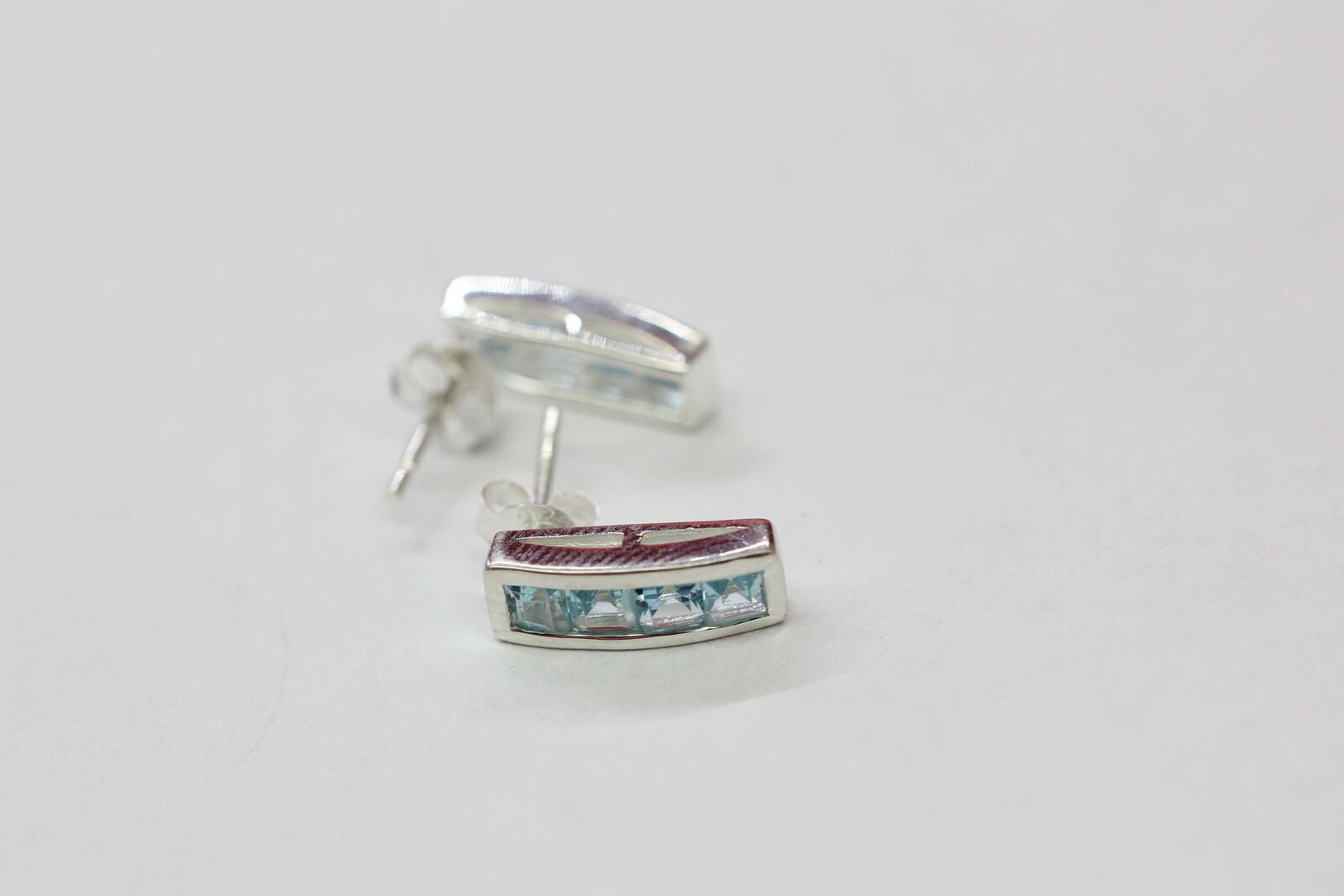 Edle 0,9 Carat Blautopas Square Ohrstecker 925 Silber Ohrring Ohrschmuck