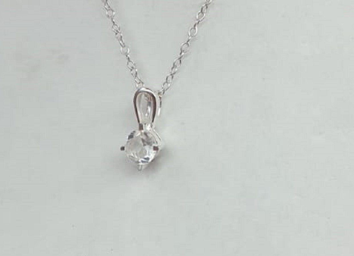 Edler 0,47 Carat weisstopast Anhanger 925 Silber Kette Collier weisser Topas