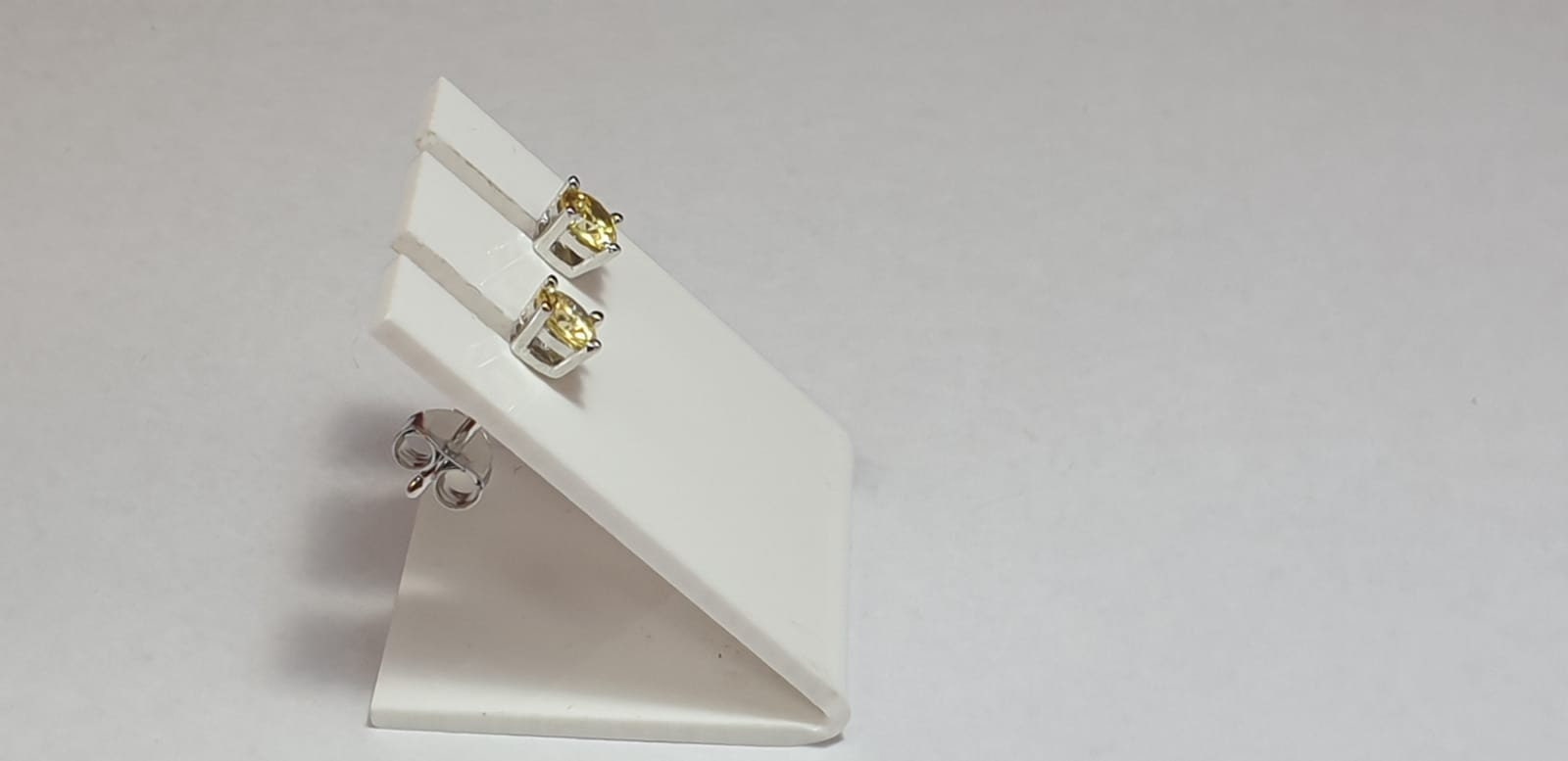 Edle Zirkonia Ohrstecker in gelb 925  Silber 4 mm Top  Ohrstecker