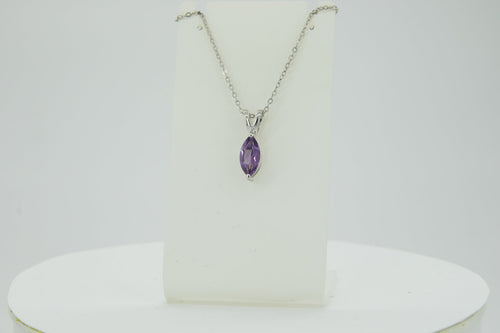 0,83 Carat Amethysst Anhanger 925 Silber CollierKette violetter Edelstein Top