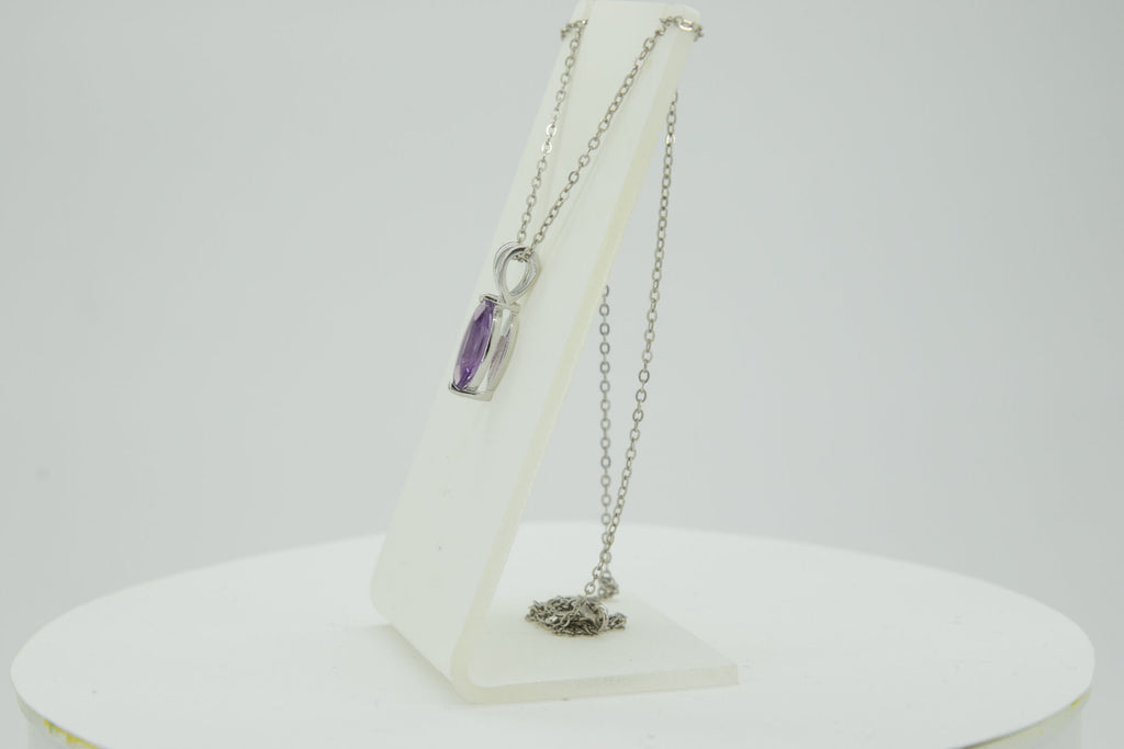0,83 Carat Amethysst Anhanger 925 Silber CollierKette violetter Edelstein Top