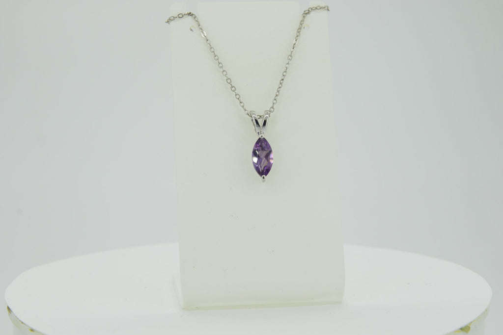 0,83 Carat Amethysst Anhanger 925 Silber CollierKette violetter Edelstein Top
