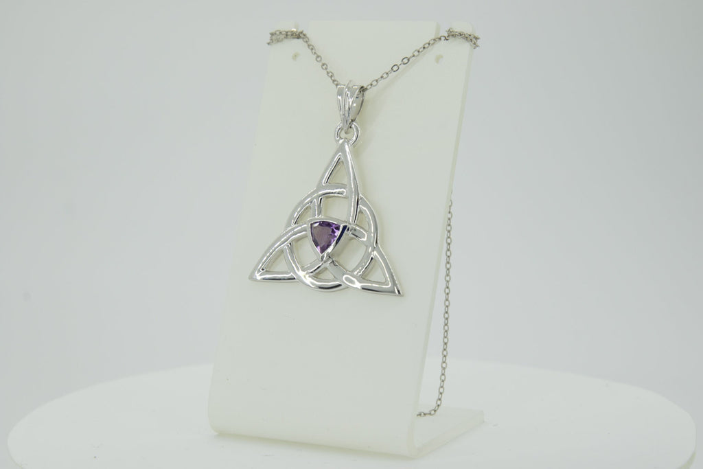 0,8 Carat Blautopas Anhanger keltischen Knotenmuster 925 Silber Unendlichkeit