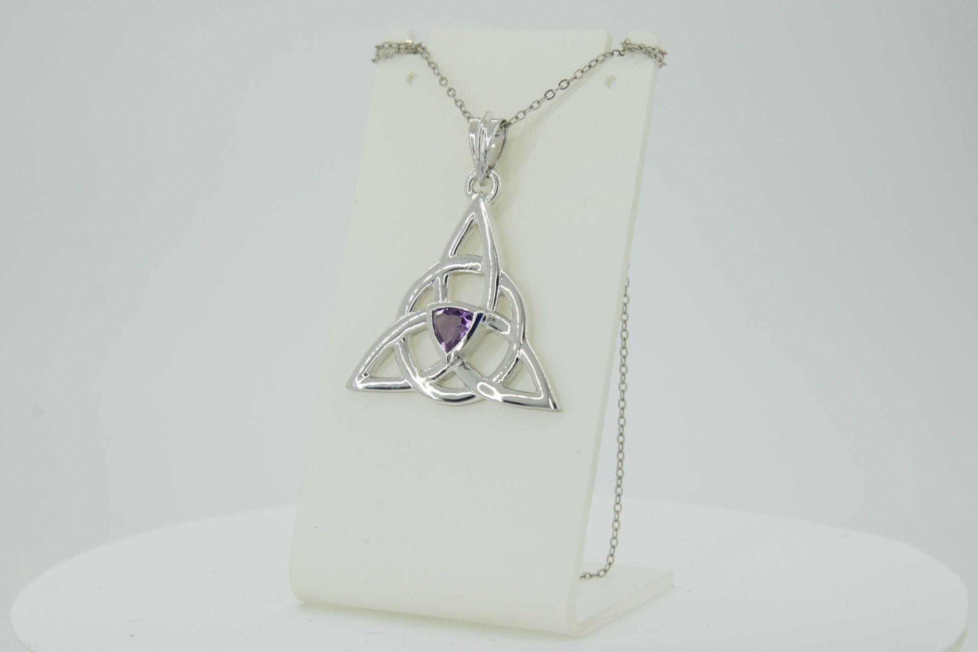 0,8 Carat Blautopas Anhanger keltischen Knotenmuster 925 Silber Unendlichkeit