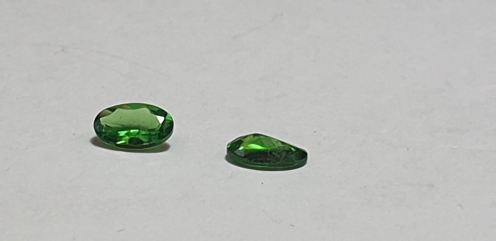 0,23 Carat Tsavorit Granat 2 Edelsteine Unbehandelt Tansania Afrika VS Qualitat