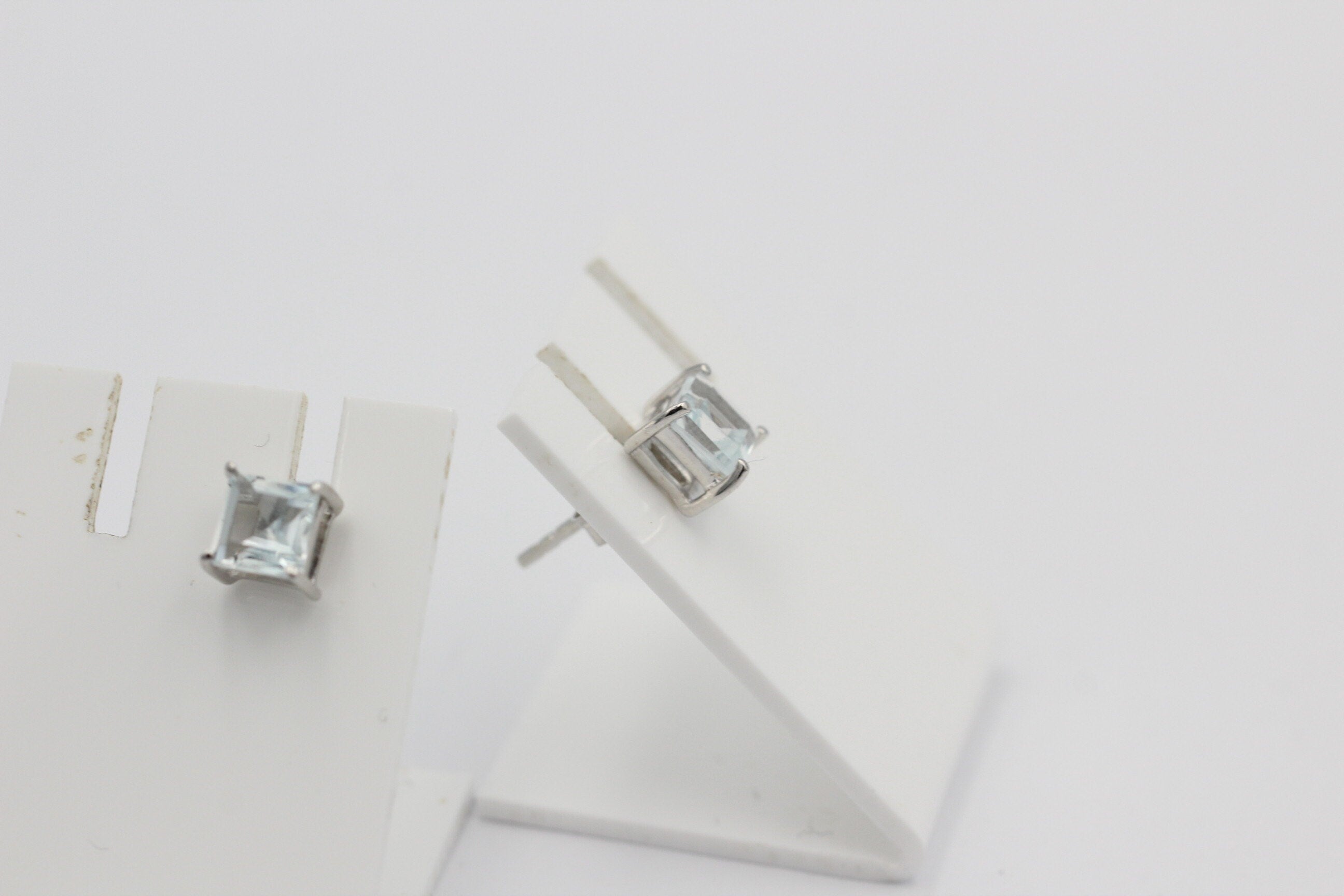 2;0 Carat Weißtopas  Ohrstecker 925 Silber Weißtopas Edelsteinschmuck Top