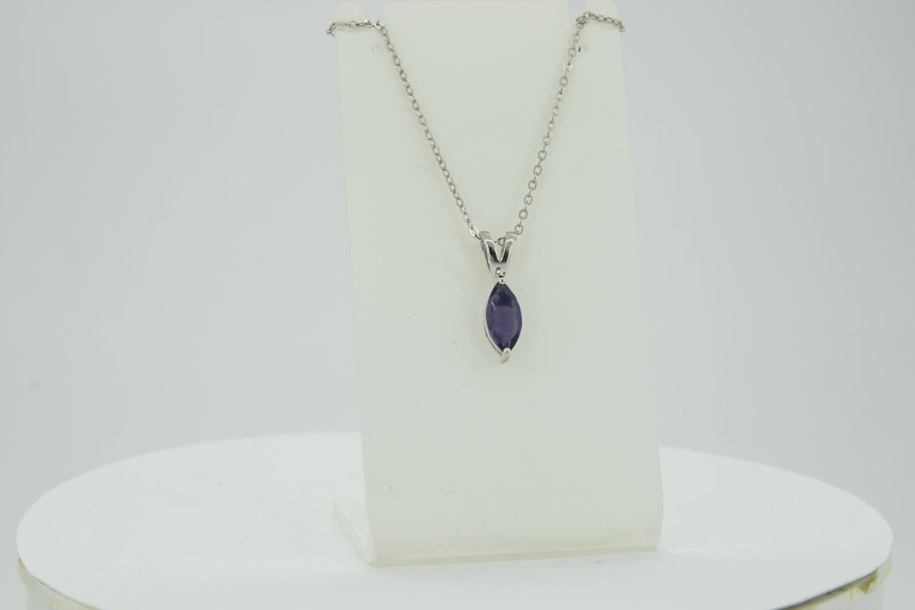 0,83 Carat Iolith Anhanger 925 Silber CollierKette Wassersaphir Luchssaphir