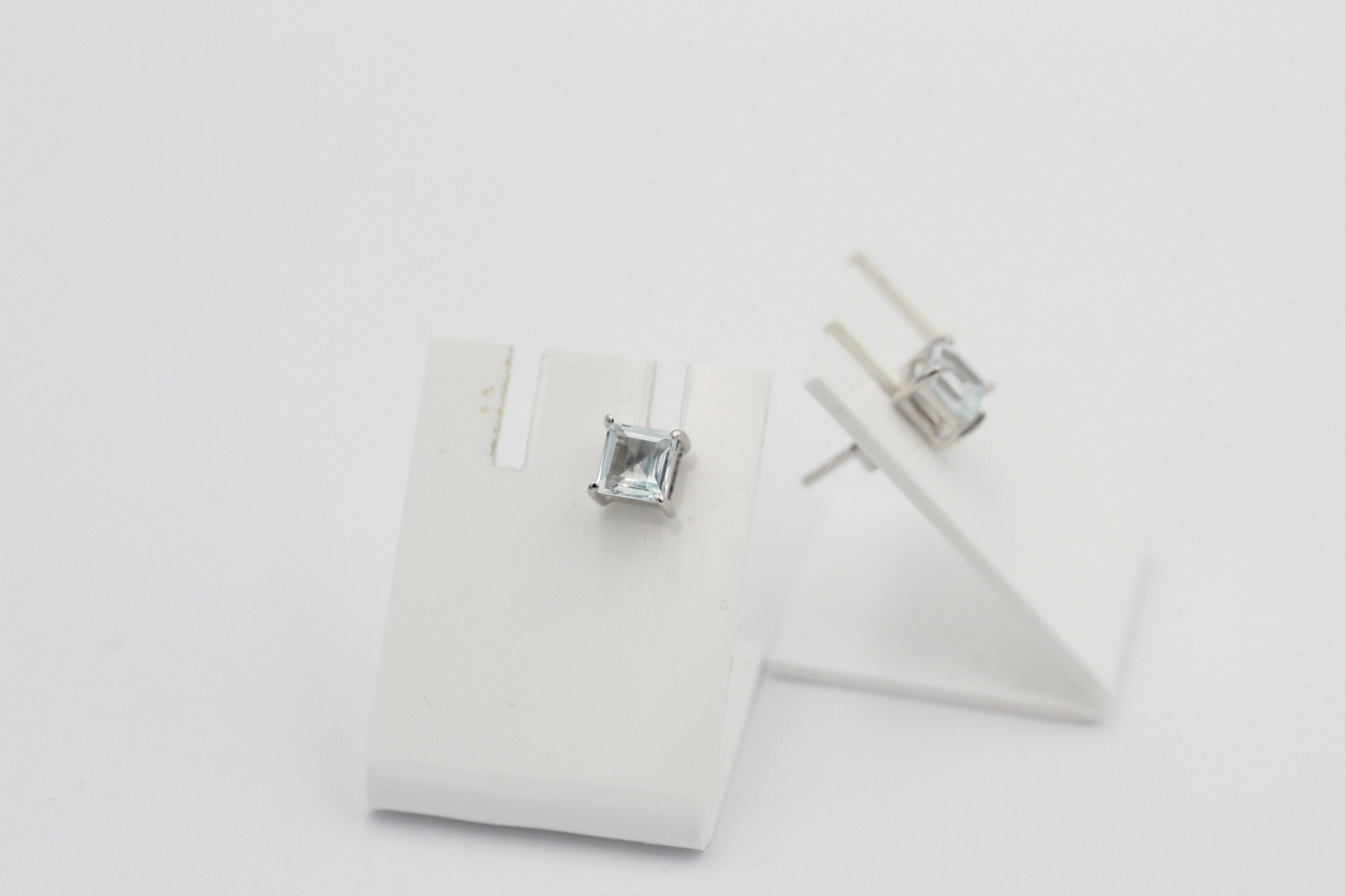 2;0 Carat Weißtopas  Ohrstecker 925 Silber Weißtopas Edelsteinschmuck Top