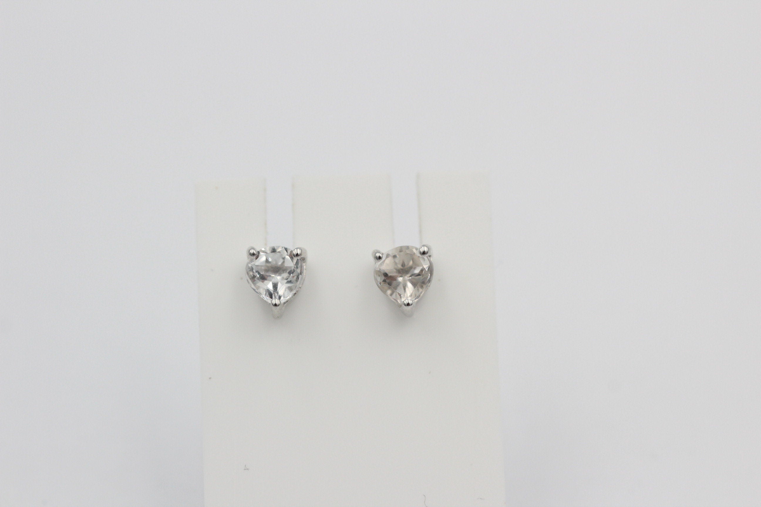 0,9 Carat Weiatopas Herz Ohrstecker 925 Silber Herzohrstecker weiaer Topas