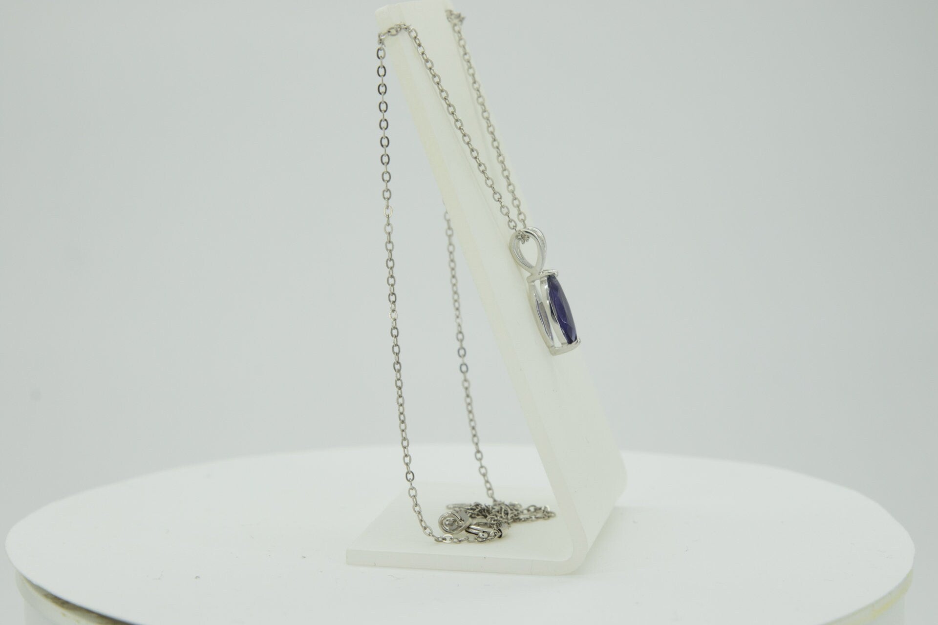 0,83 Carat Iolith Anhanger 925 Silber CollierKette Wassersaphir Luchssaphir