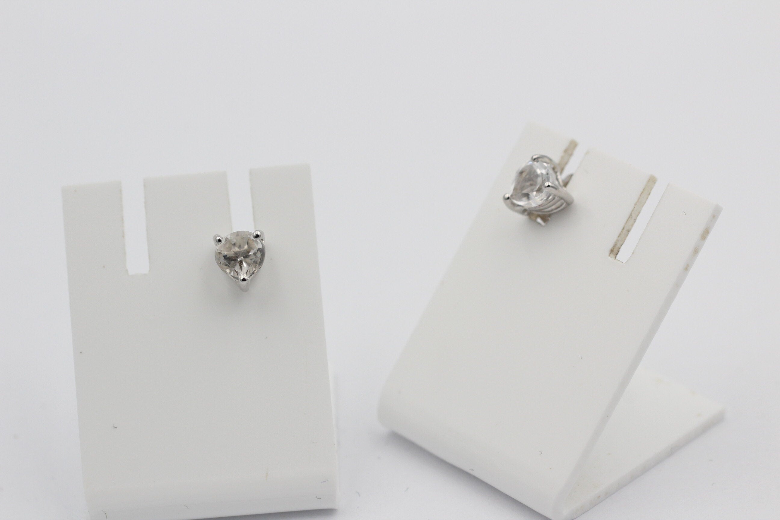 0,9 Carat Weiatopas Herz Ohrstecker 925 Silber Herzohrstecker weiaer Topas