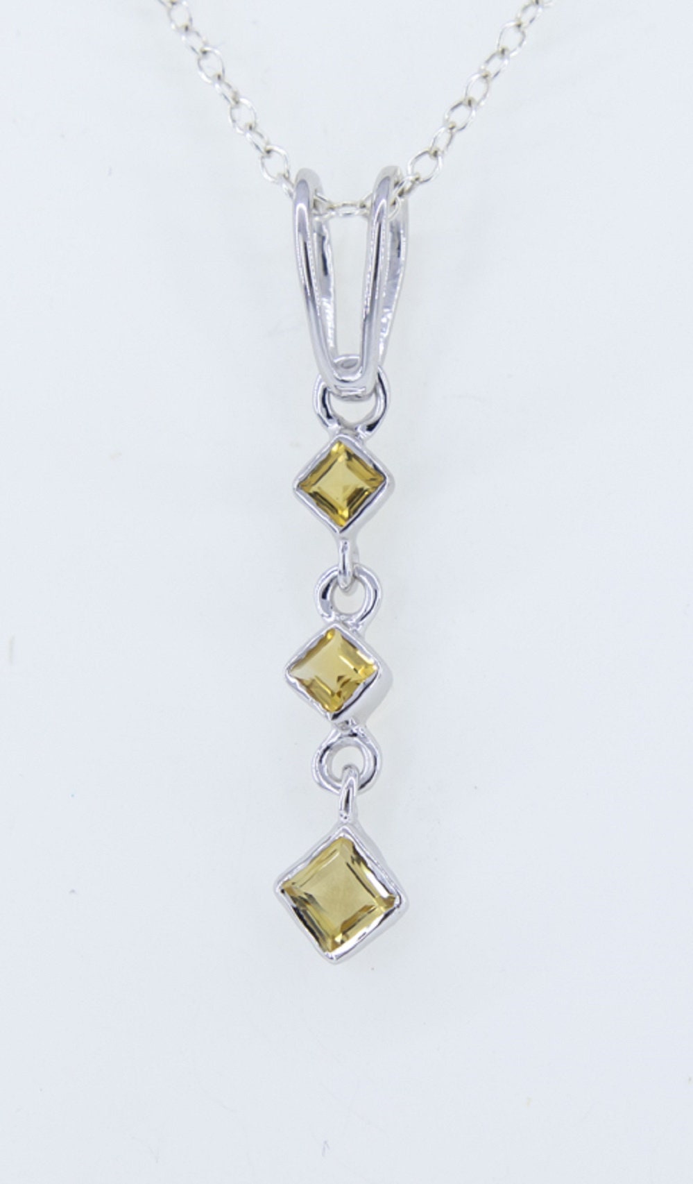 Edler 0,69 Carat Citrin Anhanger 925 Silber Collier  zitronengelber Edelstein