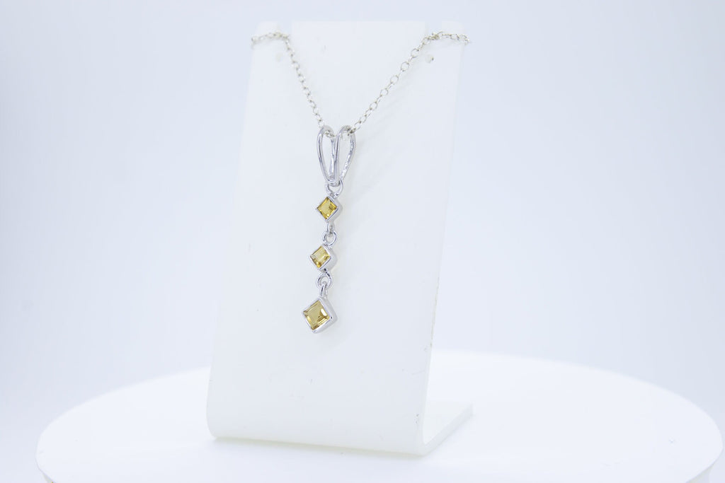 Edler 0,69 Carat Citrin Anhanger 925 Silber Collier  zitronengelber Edelstein
