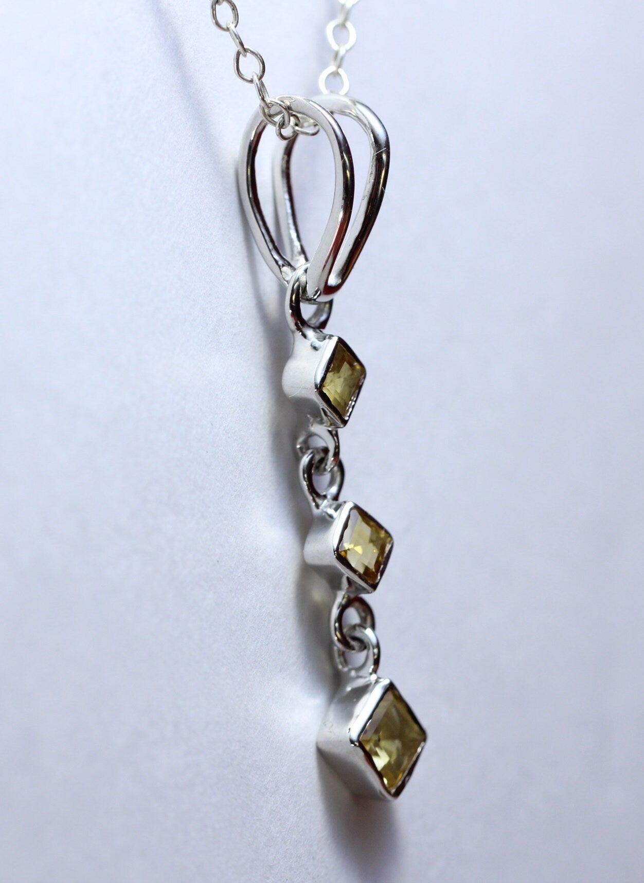 Edler 0,69 Carat Citrin Anhanger 925 Silber Collier  zitronengelber Edelstein