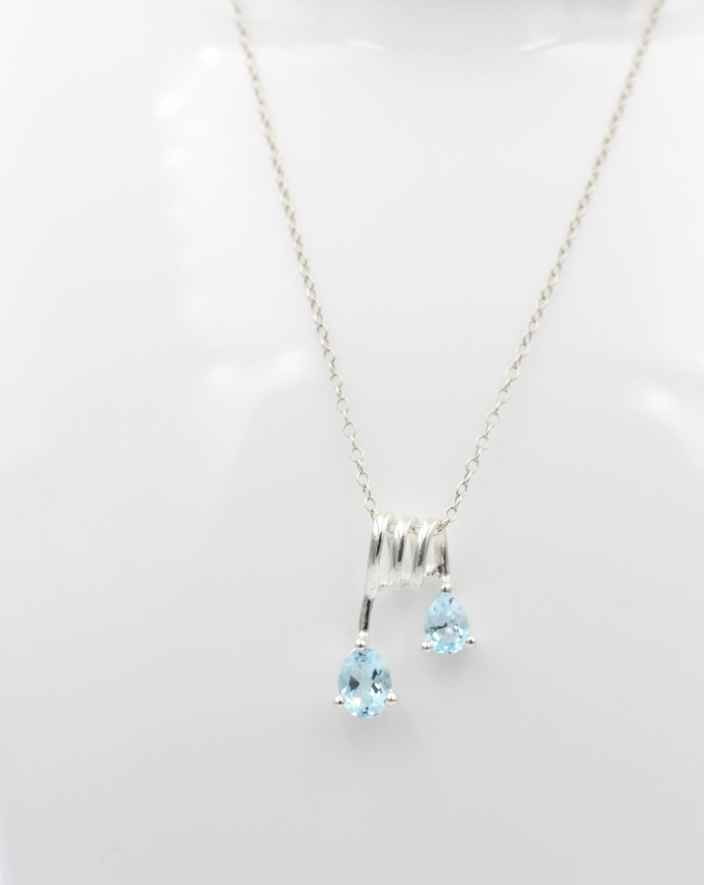 Design 2,44 Carat Blautopas Anhänger 925 Sterling Silber sky blue Topas Design