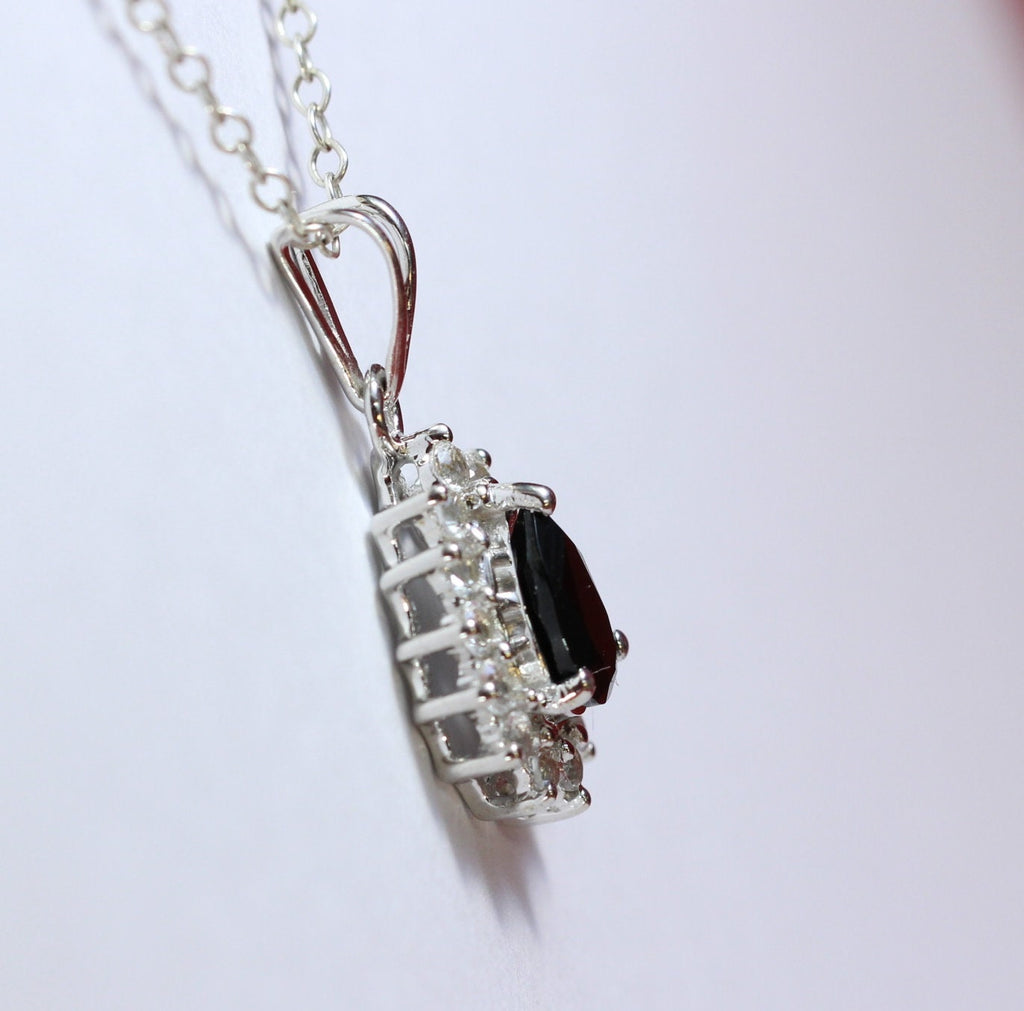 Edler 1,36 Carat schwarzer Spinell weisstopas Anhanger 925 Silber Collier Kette