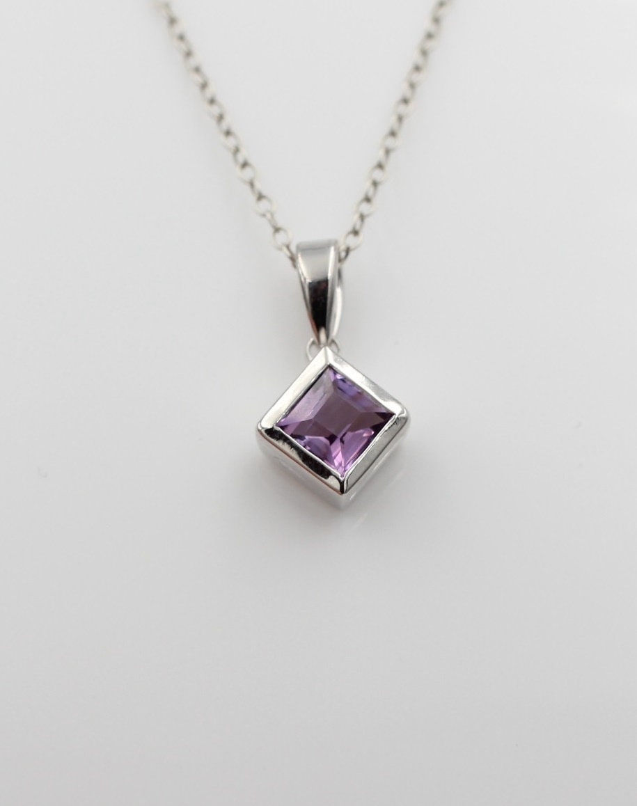 0,95 Carat Amethyst Ahänger 925 Silber Square violetter Edelstein Collier Kette