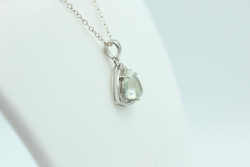 2,36 Carat Prasiolith Anhänger grüner Amethyst mit Zirkonia 925 Silber Kette