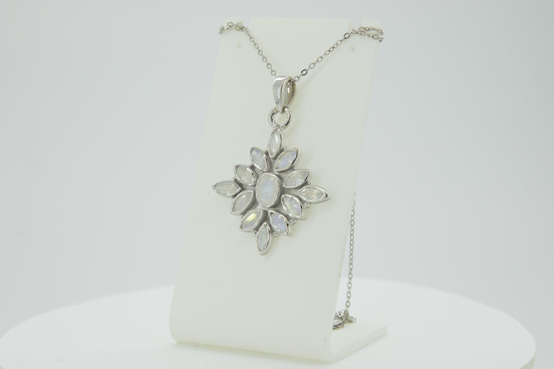 3,7 Carat Mondstein Anhanger 925 Silber Collier Kette Regenbogen Mondstein