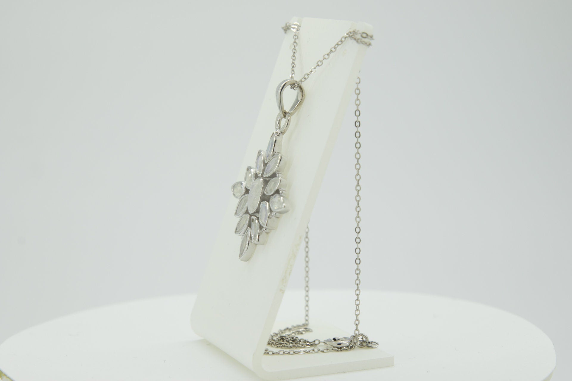 3,7 Carat Mondstein Anhanger 925 Silber Collier Kette Regenbogen Mondstein