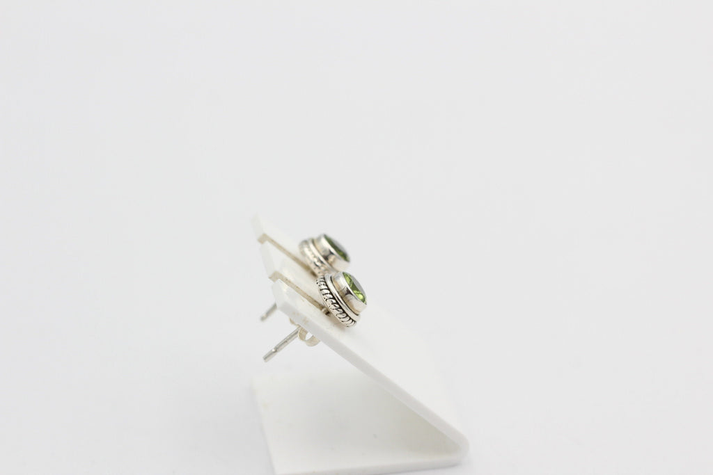 Edler 1,5  Carat Peridot Ohrstecker 925 Silber Olivin Ohrschmuck Edelstein