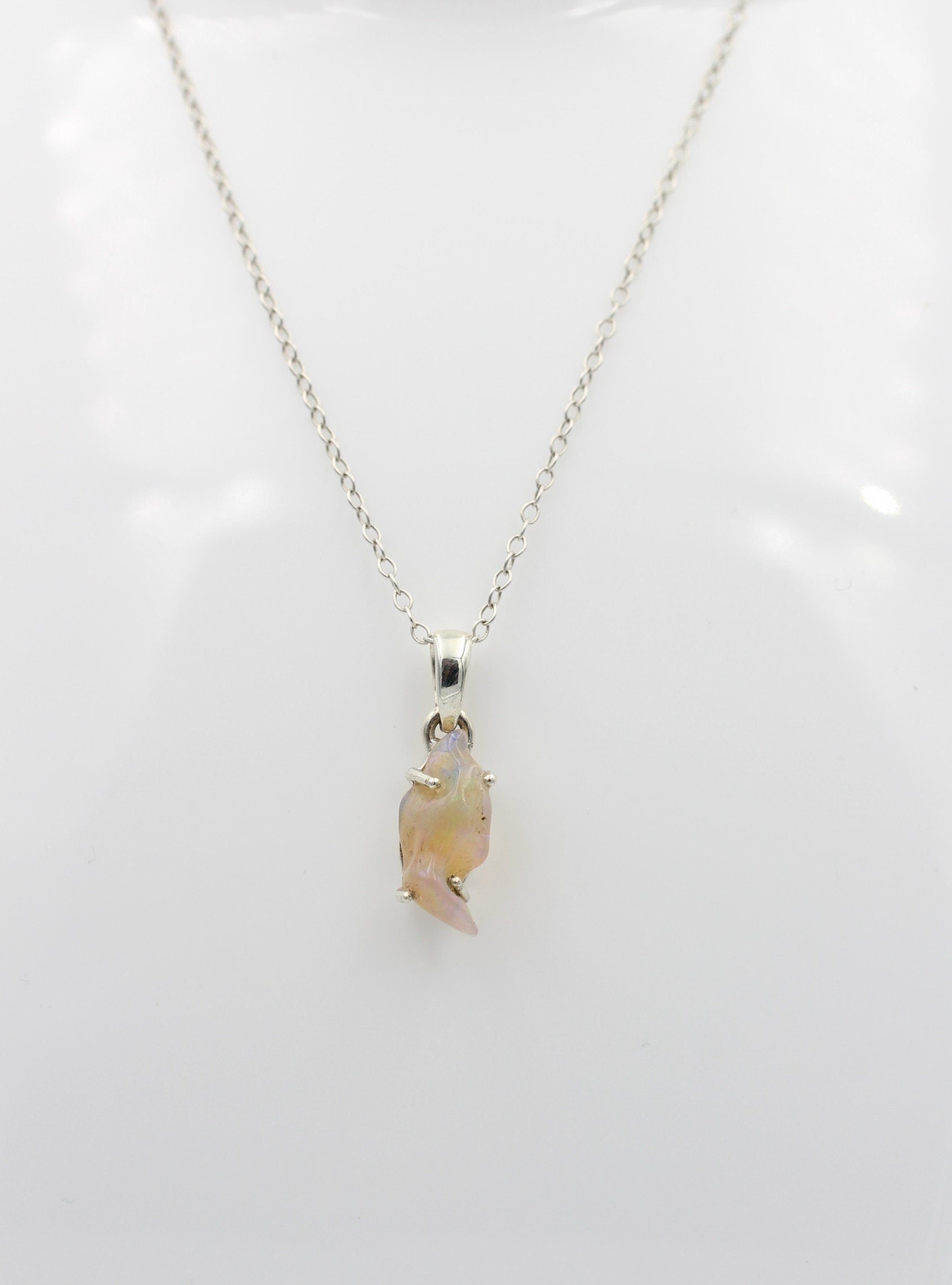 7,1 Carat Äthiopischer Opal Rohstein 925 Silber Anhänger Collier Kette Welo Opal