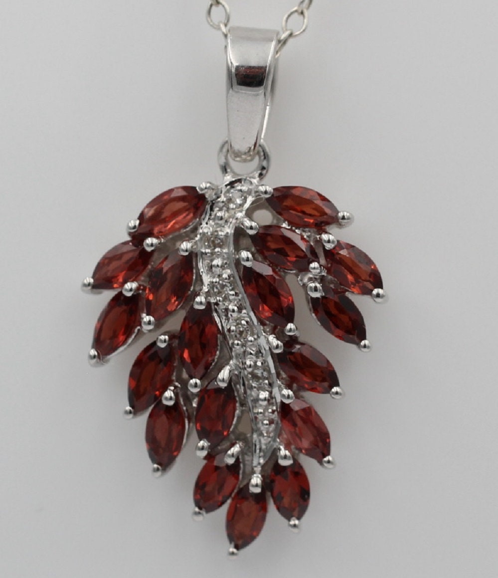 Edler 3,1 Carat Granat Weißtopas Anhänger 925 Silber Collier Kette Top Edel