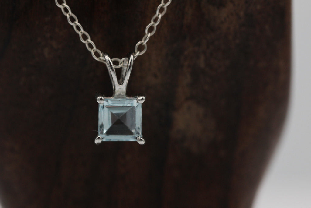 1 Carat Blautopas Anhänger 925 Silber Collier Kette sky blue Topas himmelbau