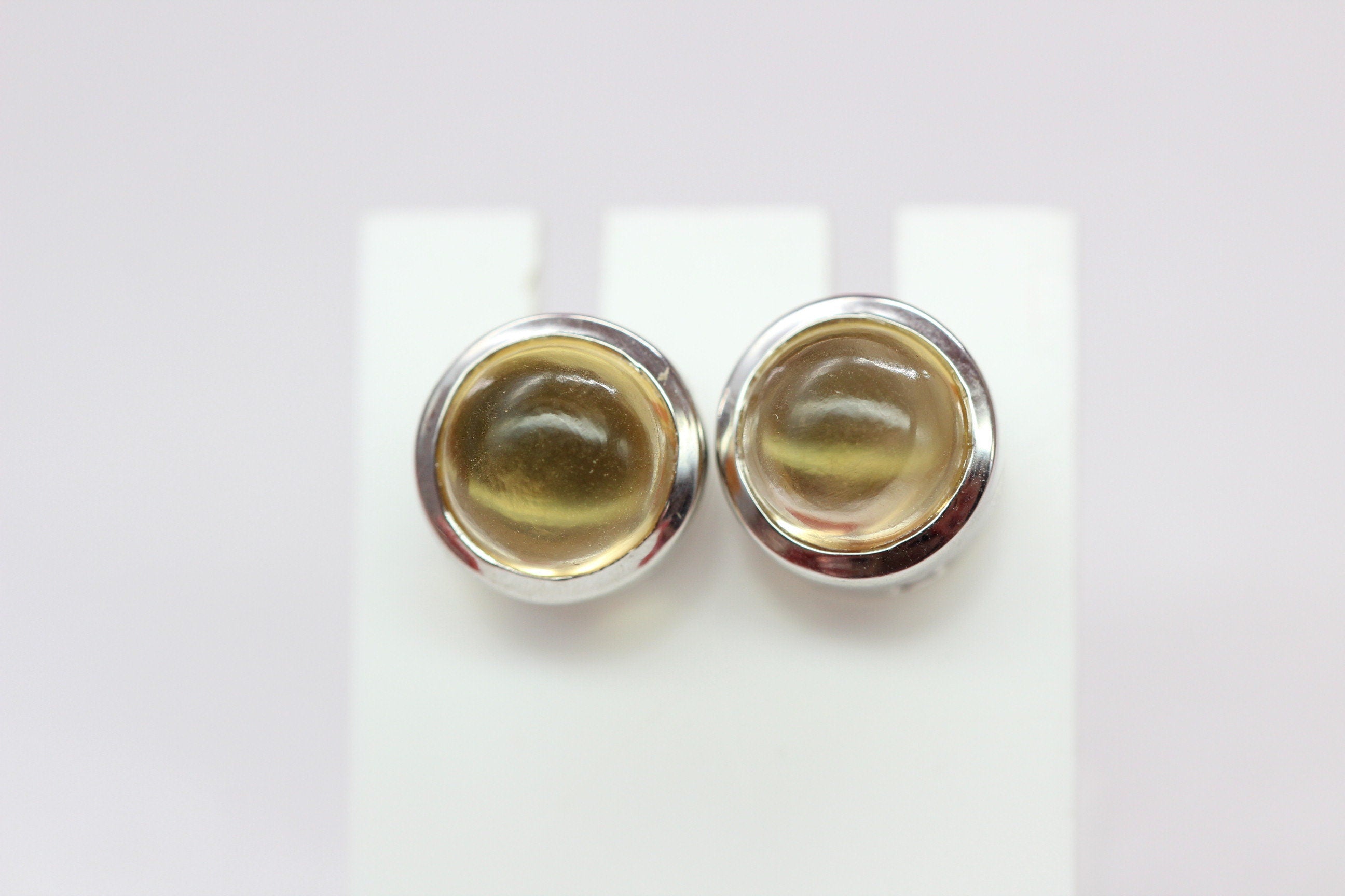 4,59 Carat Citrin Cabochon Ohrstecker 925 Silber gelber Edelstein Unisex