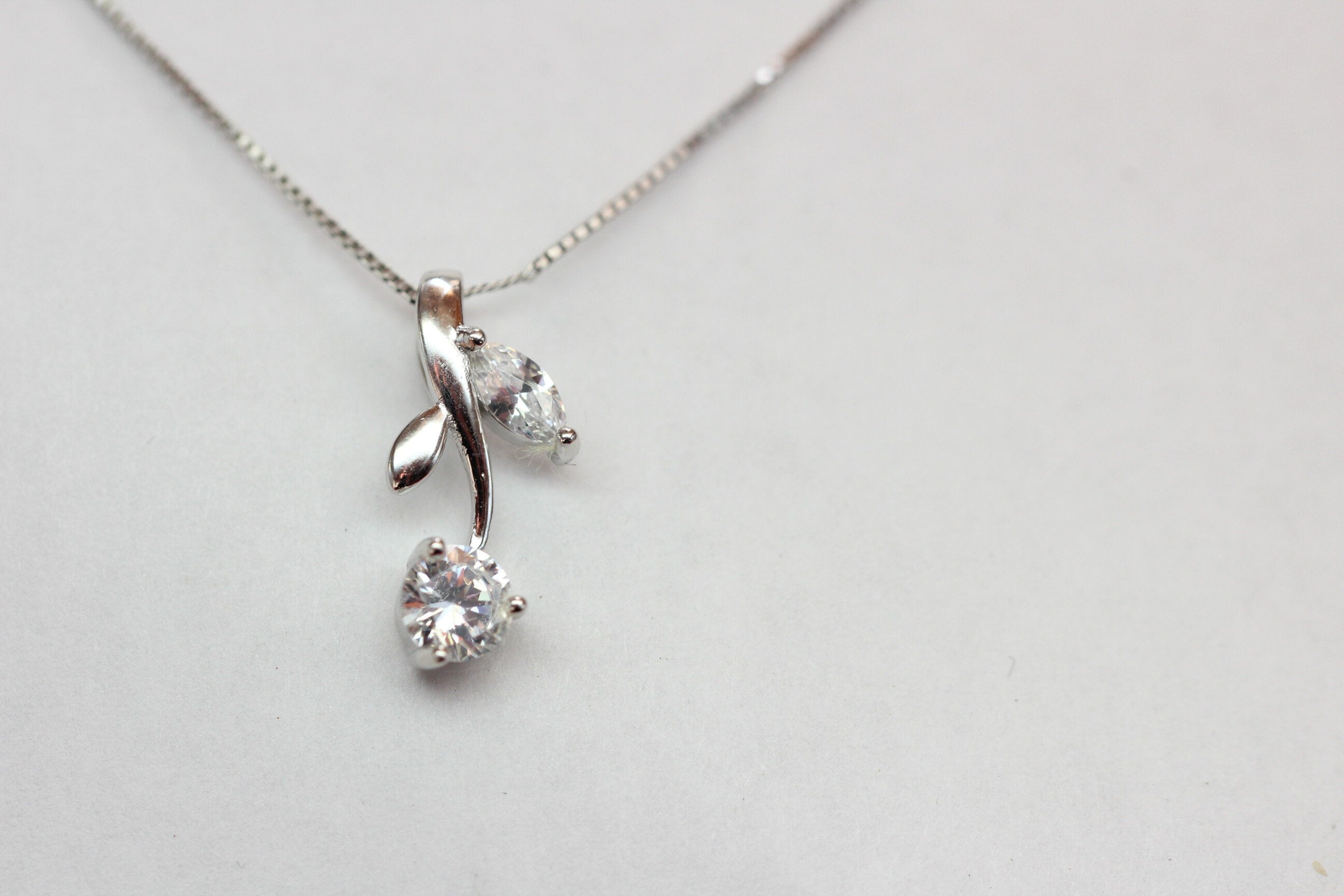 Blumen Anhanger 925 Sterling Silber mit Zirkonia Anhanger Blume Top Edel
