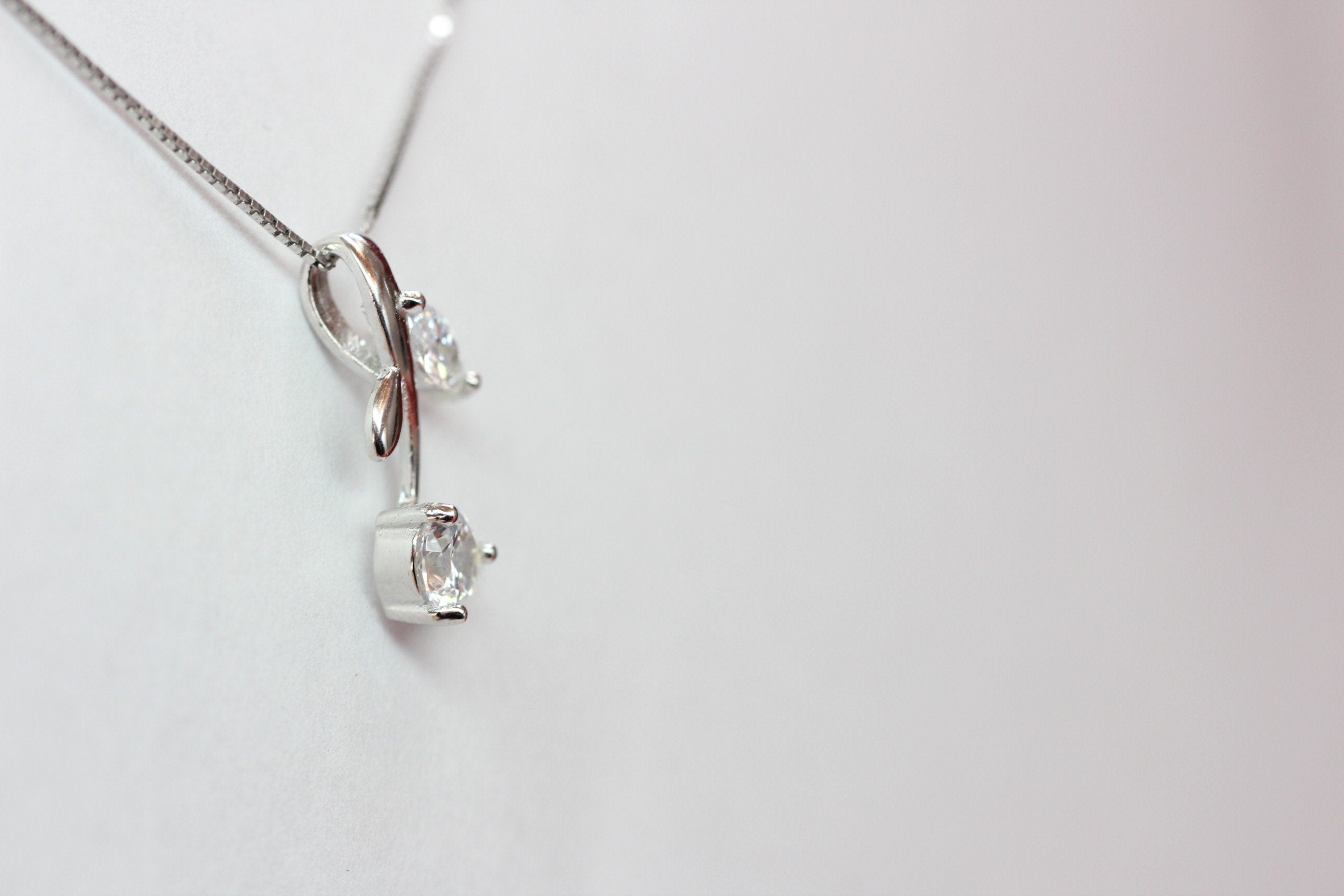 Blumen Anhanger 925 Sterling Silber mit Zirkonia Anhanger Blume Top Edel