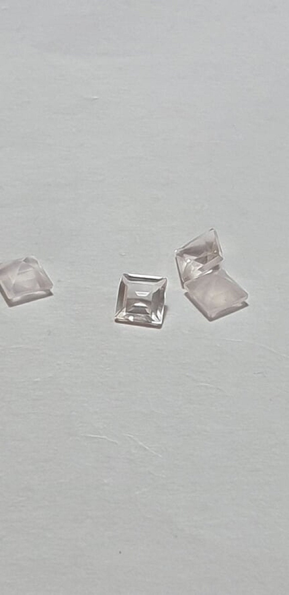 0,60 Carat Rosenquarz Edelstein in Squareschliff 5 x 5 mm in AAA Qualitat