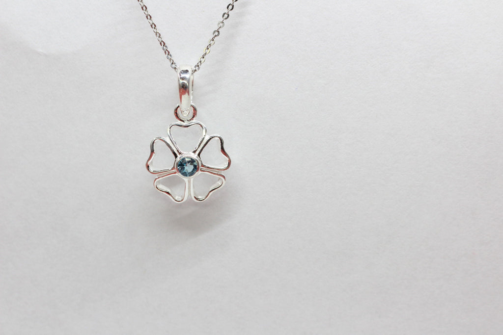 Echter Blautopas Anhänger Silber 925, Kleeblatt Schmuck Blau, Zierliche Edelstein Kette, Glückssymbol Halskette, Kleiner Topas Anhänger Edel