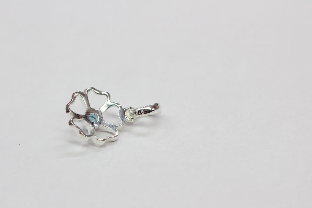 Echter Blautopas Anhänger Silber 925, Kleeblatt Schmuck Blau, Zierliche Edelstein Kette, Glückssymbol Halskette, Kleiner Topas Anhänger Edel