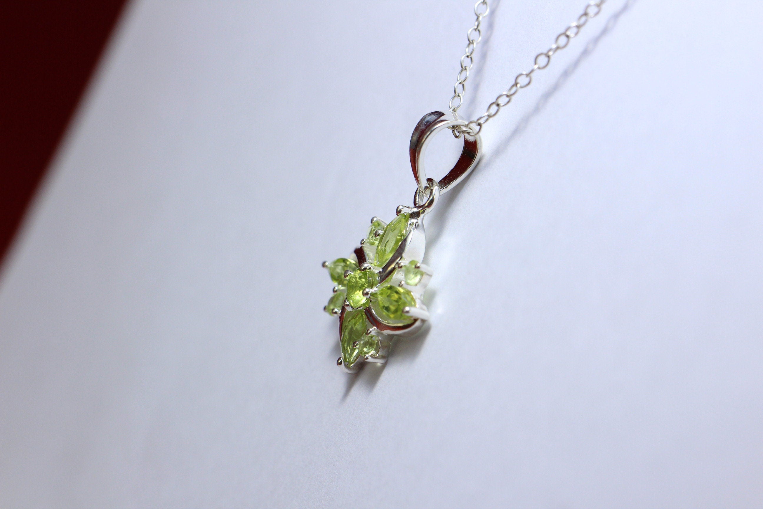 Edler 1,0 Carat Peridot Anhanger 925 Silber Collier Kette Olivin Anhanger Top