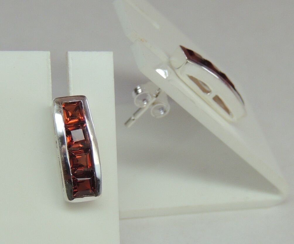 Edle 1,08 Carat Granat Ohrstecker 925 Silber Ohrring Ohrschmuck