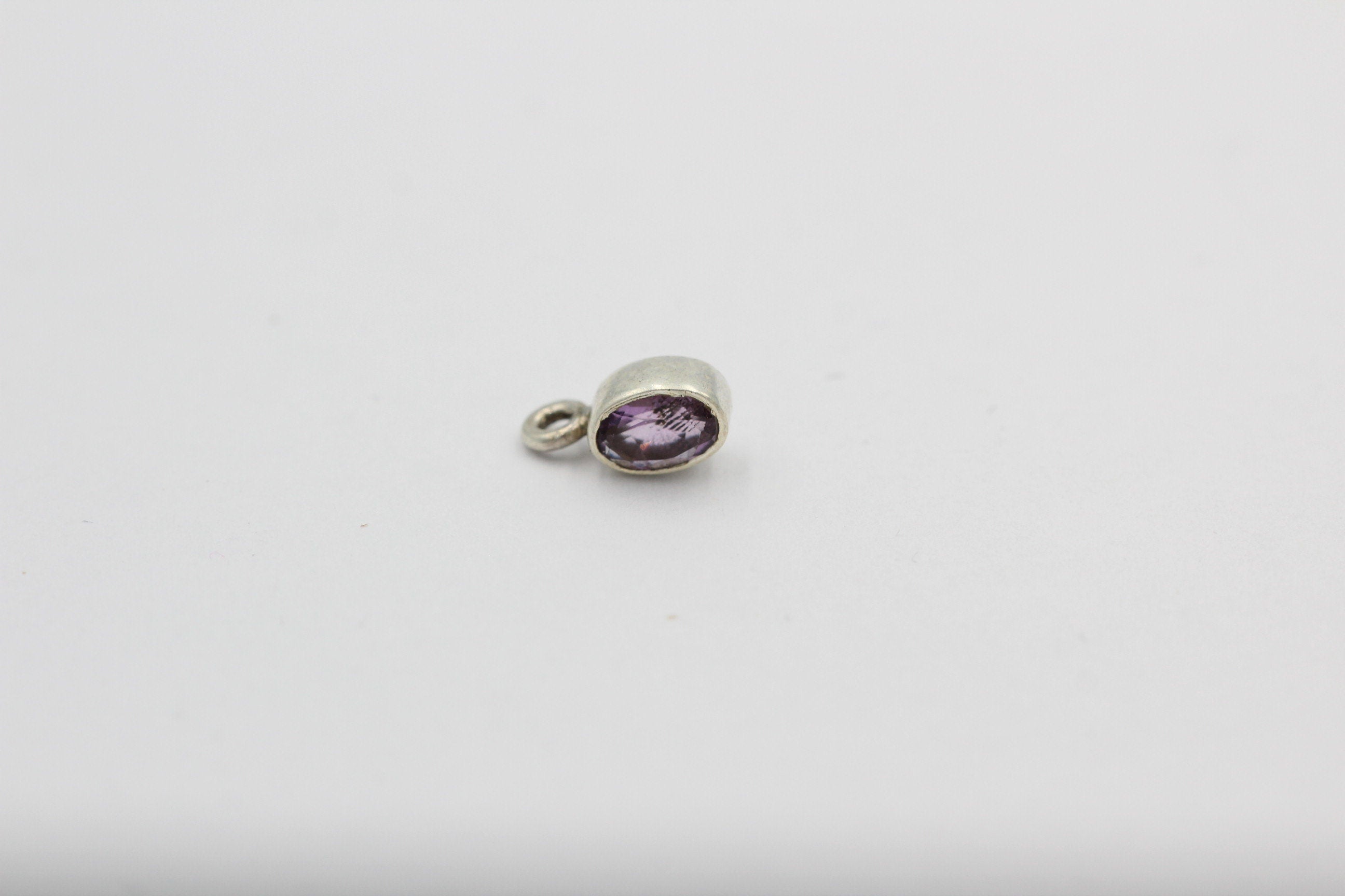 0,27 Carat Amethyst 5  mm Anhänger zum Bastel Armband Ohrsthänger Anhänger Rund