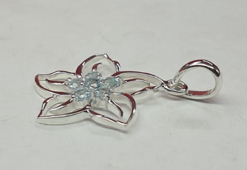 Edler 0,2 Carat Blautopas Blumen Anhanger 925 Silber Collier Kette  sky blue Topas