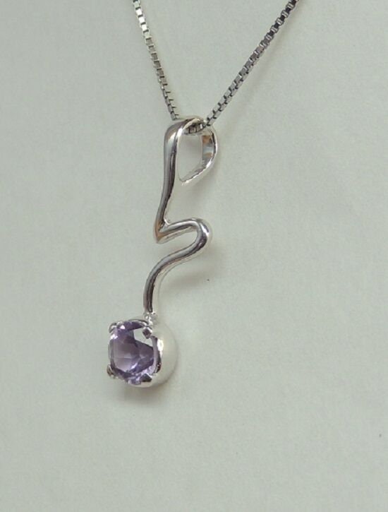 Amethyst Anhänger 925 Silber (ohne Kette) - 0,59 Karat Violetter Edelstein - Handgefertigtes Schmuckstück - Geburtsstein Februar