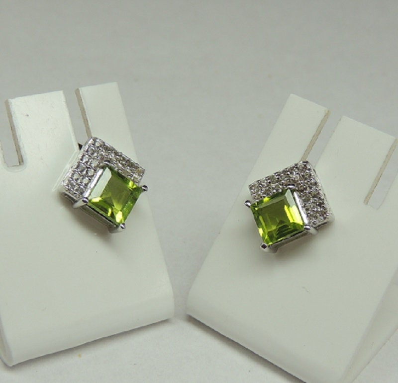 Edler 3,15 Carat Peridot weisstopas Ohrstecker 925 Silber maigraner Edelstein