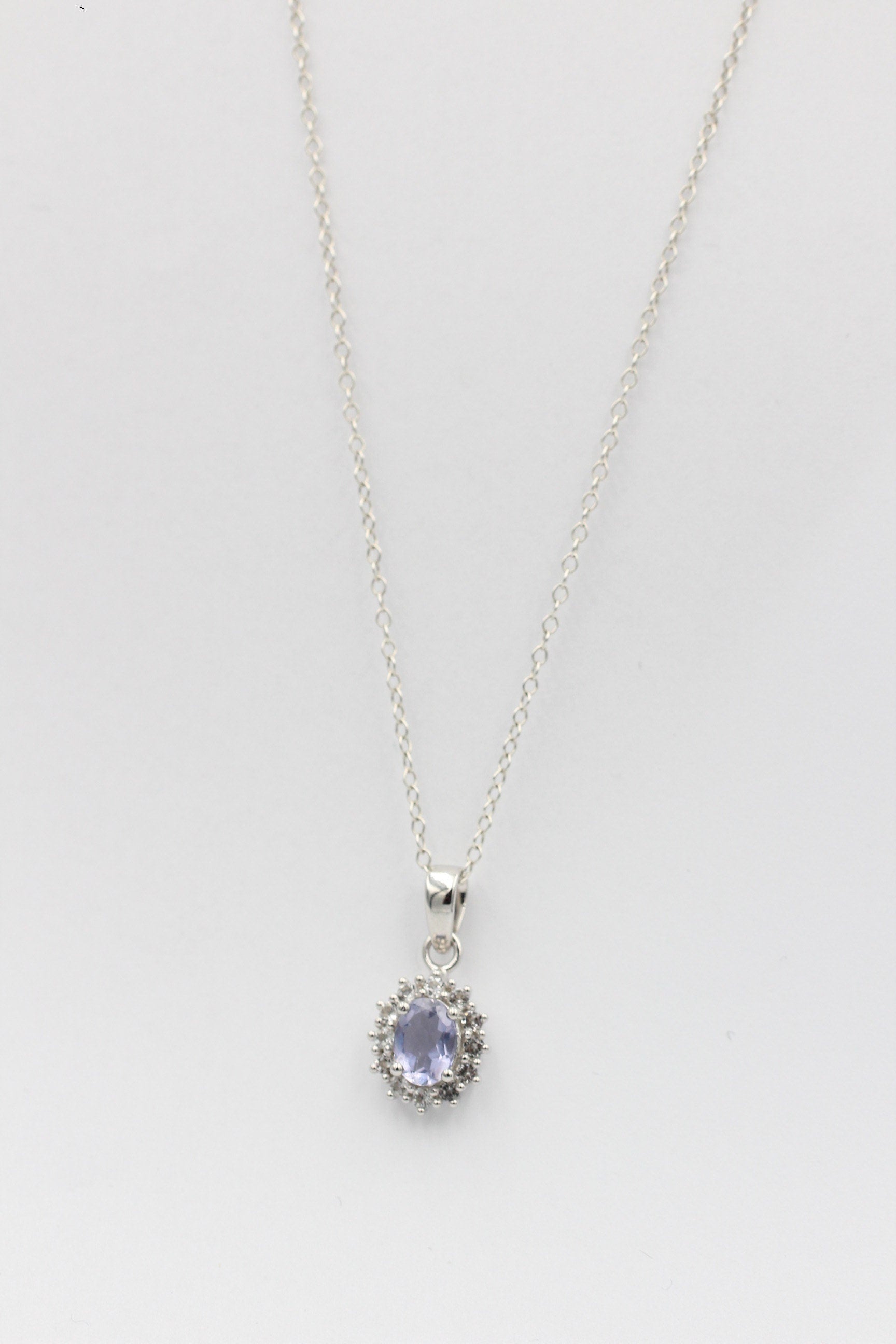 Edler 1,8 Carat Iolith weisstopas Anhanger 925 Silber Wassersaphir Luchssaphir Top