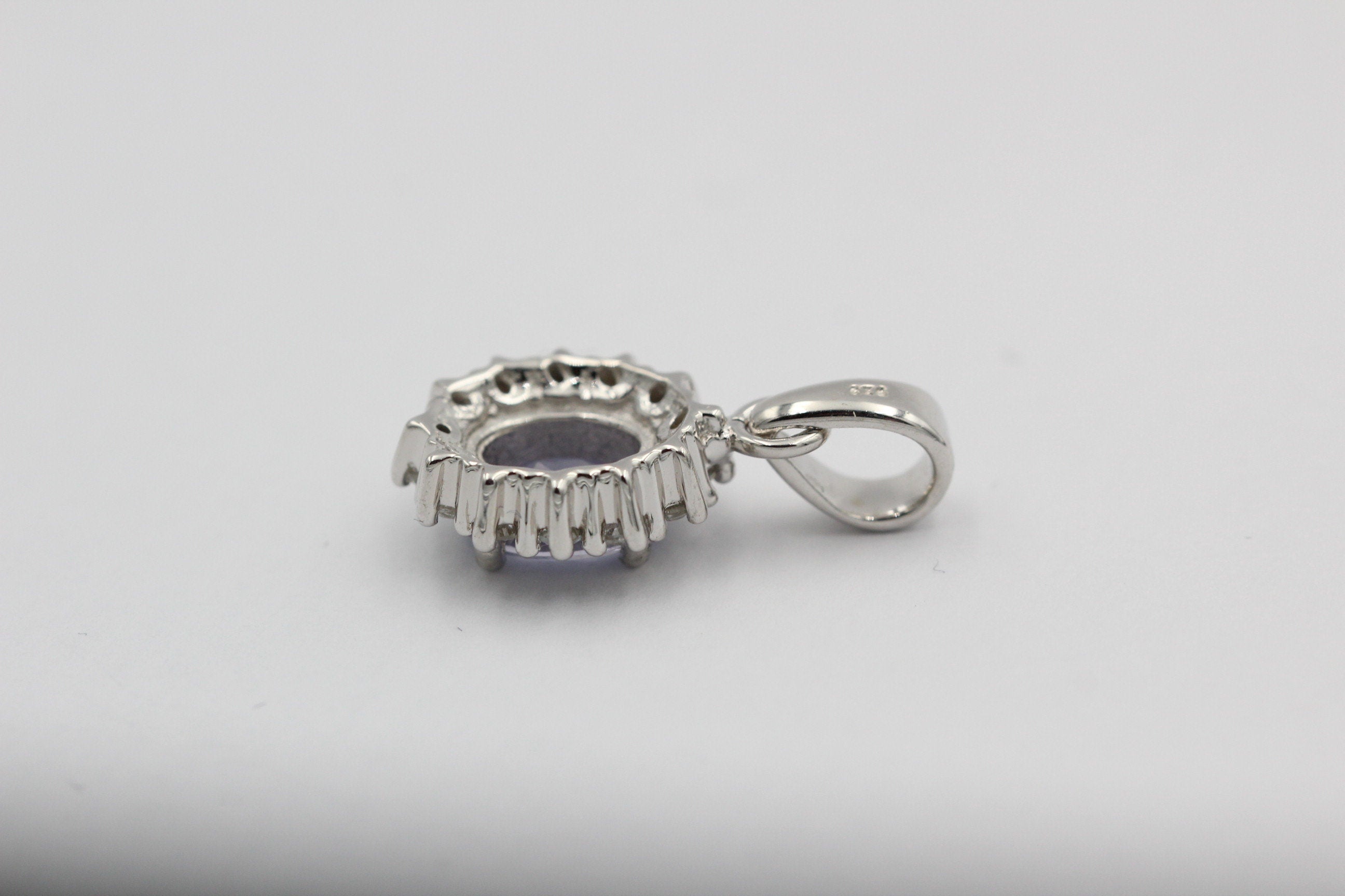 Edler 1,8 Carat Iolith weisstopas Anhanger 925 Silber Wassersaphir Luchssaphir Top