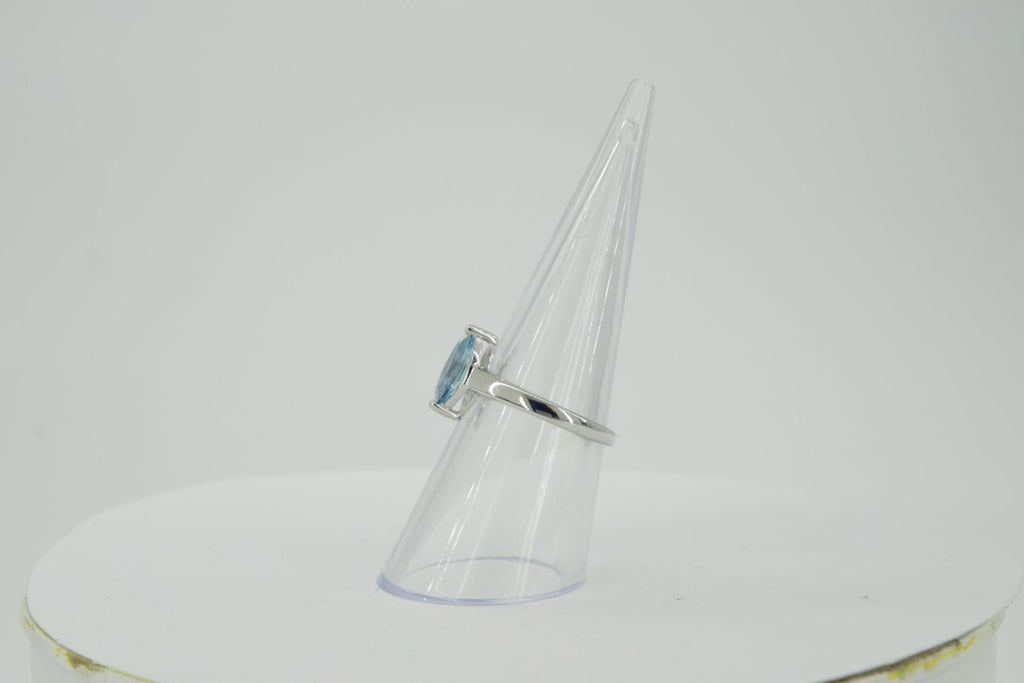 0,83 Carat Blautopas Ring 925 Silber himmelblauer Topas  Grasse 54 / 7 / 17,3