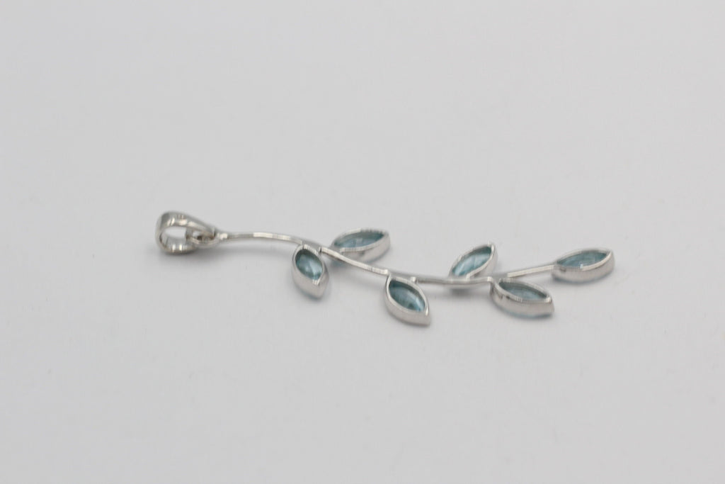 Edler 3,10 Carat Blautopas Blatt Anhänger 925 Silber Topas Anhänger